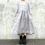 【30％OFF】刺繍の宇宙＊長袖ワンピース＊大人のナチュラルスタイル＊土星＊国産綿100％＊ポケット付＊スモーキーグレー