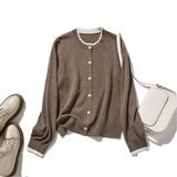 季節を問わず活躍する一枚　配色ウールとカシミヤカーディガン　茶色　260113-1