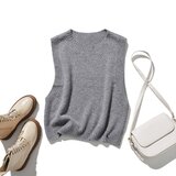 ざっくり編みの上品シルエット　メリノウール ベスト　グレー　260117-2
