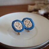 刺繍イヤリング「海流」