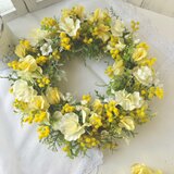 ミモザとスイトピーのナチュラルリース