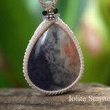 ２色★iolite sunstone マクラメネックレス 2091