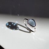 ロンドンブルートパーズ　ローズカット　ミル打ち留め　シルバーSV925リング