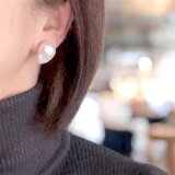 オイスターバロックパール ぷっくり オーロラホワイトスタッドピアス K14gf イヤリングに変更可能　