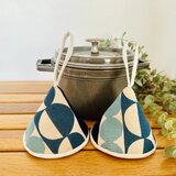 三角鍋つかみstaub　ストウブ　ホーロー　鍋つかみ　ミトン