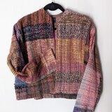 鮮やかな手織りのノーカラージャケット　さをり織り