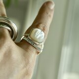 [優しい虹色の輝きmother of pearl]ring