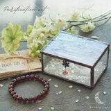 ガラスのアクセサリーケース✨蓋付きなので、ホコリが入りません！アンデシンチャーム付き