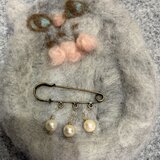 アコヤ真珠のカブトピンブロ-チ