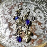 ウエディングビーズ＆ドゴンドーナツ、多彩ldアフガンメタル、民族鈴のアンシメトリーピアス