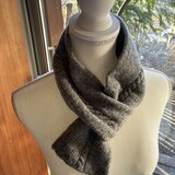 No.1567 カシミア配合手編みマフラー