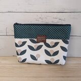 まぁるいお花がおとなかわいい北欧風なポーチ