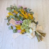 ミモザとユーカリのスワッグ