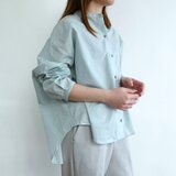 ダブルフェーススタンドカラーブラウス＜ミストグリーン＞
