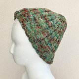 ヨーロッパ製毛糸のニット帽– –グリーン