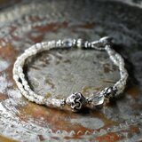 2種類のオーロラチェコビーズとカレンシルバー、グーズベリー、フランスヴィンテージビーズの２連ブレス