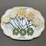 生成りと抹茶の金糸小花 Uピン8本セット