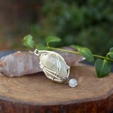 ムーンストーン　ネックレス　女性性、恋愛成就、優しく大きな愛情