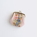 インド刺繍リボンの手のひらがま口ポーチ　ピンク