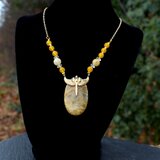 ルチルクォーツ　金運の護符、夢の実現、気づきを与える