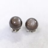 シルバーオブシディアンのスタッドピアス（6mm・チタンポスト）