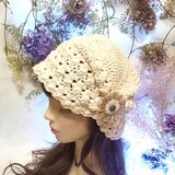 春夏 バケットハット ニット帽  縄編み ブローチ付　生成り