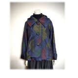 45＊大島紬　新作　ジャケット　昭和レトロ　着物リメイク 　三角柄　紺色