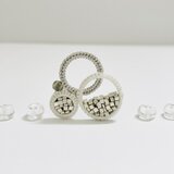 痛くなりにくいイヤークリップ　en ー縁ー／M plus／e060シルバーホワイト