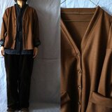 【完成品】ブラウン/圧縮スムースウールニット　お気軽Vネックカーデ