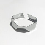 ミニマルな多角形メタルバングル