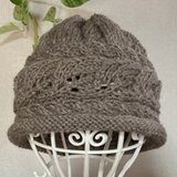 木の葉模様のニット帽　木の葉＆ケーブル模様のかわいいニット帽子