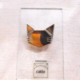 Whisker brooch/ mike