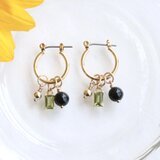 宝石質ペリドット 天然石チャーム3点付き フープピアス / アレルギー対応 — Dress up —