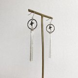 チェーンタッセルの流れ星ピアス