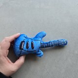 猫のおもちゃ　エレキギター(青)
