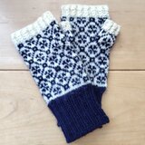 Kotka（コトカ　鷲）：フィンランドの伝統パターンのハーフミトン