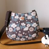 花柄綿麻生地のおにぎり型ショルダーバッグ