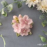 レース編み 桜のブローチ～朧月夜～