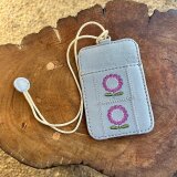 両面パスケース 2枚用 （ライトグレー、花の刺繍）03005-28