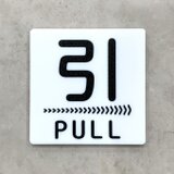 【送料無料】PULL 引サインホワイトプレート［矢印右向き］正方形 ドアサイン プル 引き扉 玄関
