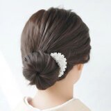 【おだんこやシニヨンに】  ヘアコーム 白桜 / フォーマル 入学式 留袖 着物 和装 ママ 母親  白色 和装用髪飾り