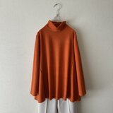 テントラインのニットトップス　オレンジ　サイズ展開あり