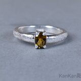 アンダリューサイトのリング