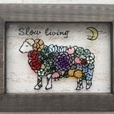 送料無料！ステンドグラス風･羊とお花･グラスアート･イラスト･インテリア･･プレゼントにも･ハンドメイド