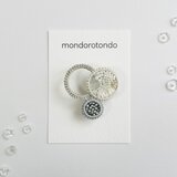 en ー縁ー ／ブローチ／Ｓ／ホワイト×ブルーb001