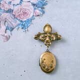 brass rococo locket dangle ヴィンテージブローチ