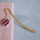 絽ざし かさね梅文様 しおり 赤 ピンク 国産絹糸 和柄 ブックマーカー