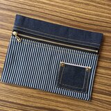 ぺたんこポーチ ☆ 岡山デニム【ブラック×ゴールド】　セルビッチ　ヒッコリー　赤耳　ポーチ　小物入れ