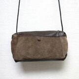 楕円形ポシェット (牛革×豚革・ヘリンボーン柄)