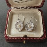 一粒パールのニットピアス